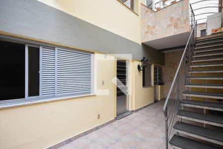 Casa à venda com 519m², 4 quartos e 4 vagas Casa à venda com 519m², 4 quartos e 4 vagasÁrea de Serviço