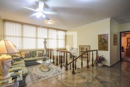 Casa à venda com 519m², 4 quartos e 4 vagas Casa à venda com 519m², 4 quartos e 4 vagasSala de Tv