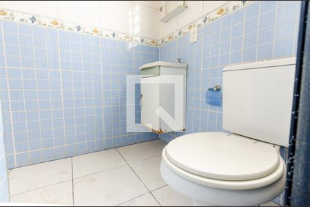 Apartamento à venda com 48m², 2 quartos e sem vaga Apartamento à venda com 48m², 2 quartos e sem vagaBanheiro