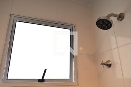 Apartamento para alugar com 65m², 2 quartos e 2 vagasDetalhe do banheiro