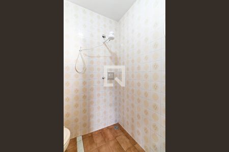 Casa à venda com 315m², 3 quartos e 8 vagas Casa à venda com 315m², 3 quartos e 8 vagasBanheiro de Serviço