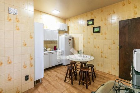 Casa à venda com 315m², 3 quartos e 8 vagas Casa à venda com 315m², 3 quartos e 8 vagasCozinha