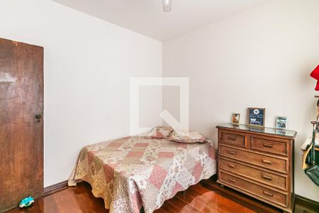 Casa à venda com 315m², 3 quartos e 8 vagas Casa à venda com 315m², 3 quartos e 8 vagasQuarto 1