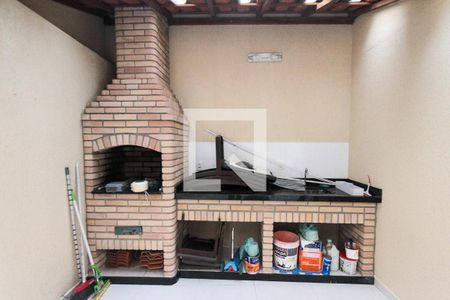 Casa à venda com 143m², 3 quartos e 2 vagas Casa à venda com 143m², 3 quartos e 2 vagasQuintal