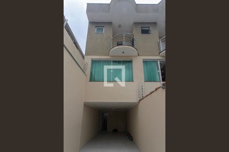 Casa à venda com 143m², 3 quartos e 2 vagas Casa à venda com 143m², 3 quartos e 2 vagasGaragem