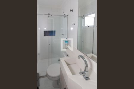 Casa à venda com 143m², 3 quartos e 2 vagas Casa à venda com 143m², 3 quartos e 2 vagasBanheiro Social