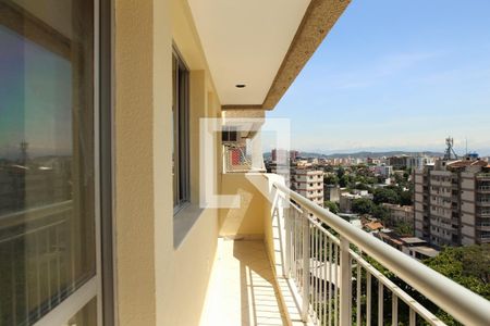 Sacada de apartamento à venda com 3 quartos, 76m² em Lins de Vasconcelos, Rio de Janeiro