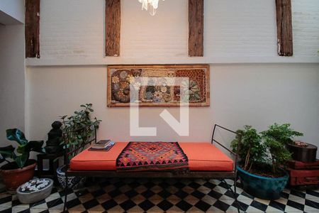 Corredor de casa à venda com 4 quartos, 180m² em Pinheiros, São Paulo