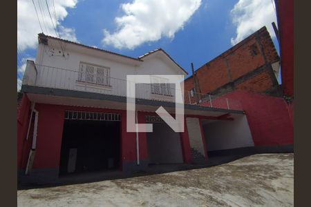 Casa à venda com 254m², 3 quartos e 3 vagasQuintal/ Garagem