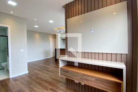 Sala de TV de apartamento à venda com 2 quartos, 70m² em Alphaville, Barueri