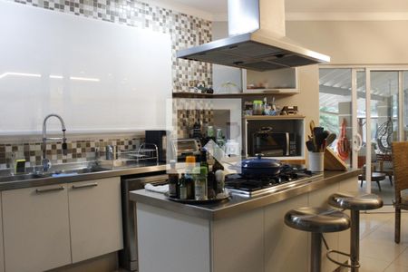 Casa de condomínio à venda com 1000m², 5 quartos e 6 vagasCozinha