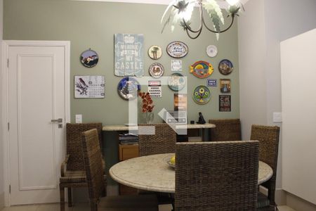 Casa de condomínio à venda com 1000m², 5 quartos e 6 vagasCozinha