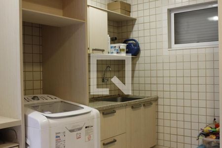 Casa de condomínio à venda com 1000m², 5 quartos e 6 vagasÁrea de Serviço