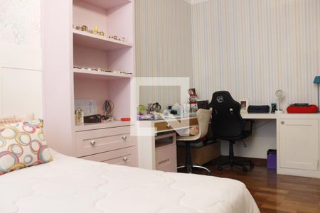 Casa de condomínio à venda com 1000m², 5 quartos e 6 vagasSuíte 2