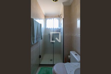 Casa à venda com 170m², 3 quartos e 2 vagas Casa à venda com 170m², 3 quartos e 2 vagasBanheiro social