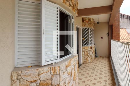 Casa à venda com 170m², 3 quartos e 2 vagas Casa à venda com 170m², 3 quartos e 2 vagasEntrada Sala