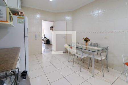 Casa à venda com 170m², 3 quartos e 2 vagas Casa à venda com 170m², 3 quartos e 2 vagasCozinha