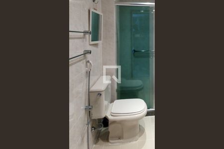 Apartamento à venda com 80m², 2 quartos e 2 vagasBanheiro da Suíte 