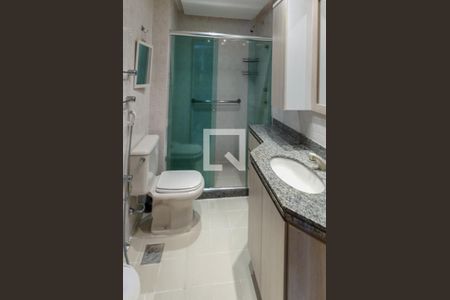 Apartamento à venda com 80m², 2 quartos e 2 vagasBanheiro da Suíte 