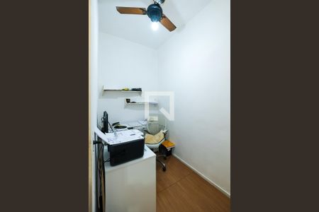 Apartamento à venda com 66m², 2 quartos e 1 vaga Apartamento à venda com 66m², 2 quartos e 1 vagaQuarto de Serviço