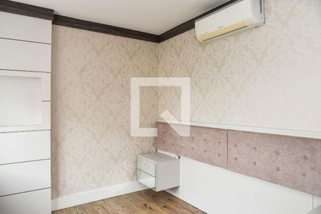 Suíte de apartamento à venda com 3 quartos, 113m² em Passo da Areia, Porto Alegre