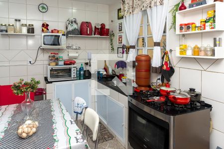 Casa à venda com 250m², 5 quartos e 3 vagasCopa-Cozinha