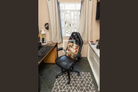 Casa à venda com 250m², 5 quartos e 3 vagasQuarto 1 Armários / Escritório