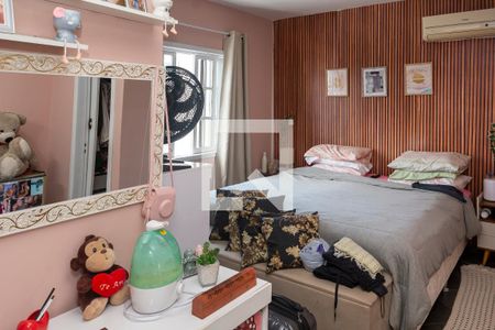 Casa à venda com 250m², 5 quartos e 3 vagasQuarto 5 Suite - Armários