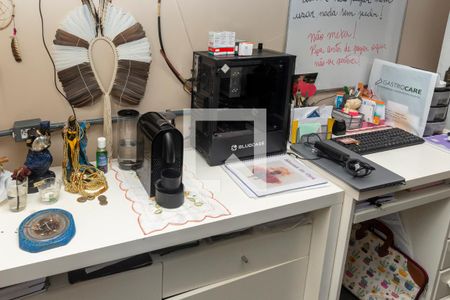 Casa à venda com 250m², 5 quartos e 3 vagasQuarto 1 Armários / Escritório