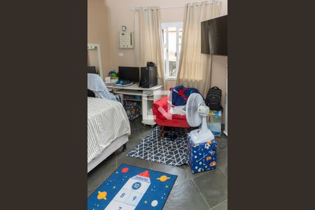 Casa à venda com 250m², 5 quartos e 3 vagasQuarto 4 - Armários