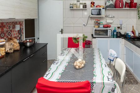 Casa à venda com 250m², 5 quartos e 3 vagasCopa-Cozinha