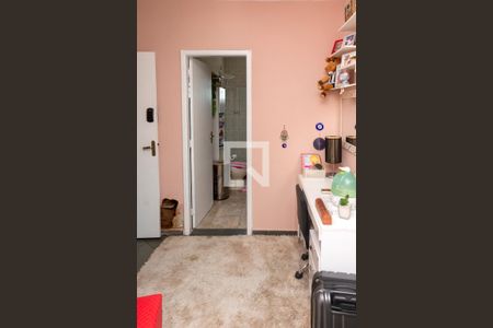 Casa à venda com 250m², 5 quartos e 3 vagasQuarto 5 Suite  - Armários