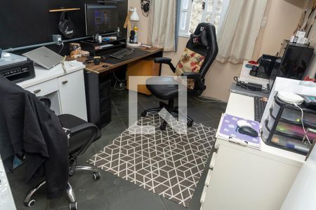 Casa à venda com 250m², 5 quartos e 3 vagasQuarto 1 Armários / Escritório