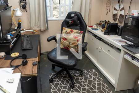 Casa à venda com 250m², 5 quartos e 3 vagasQuarto 1 Armários / Escritório