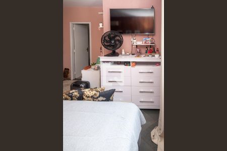 Casa à venda com 250m², 5 quartos e 3 vagasQuarto 5 Suite  - Armários