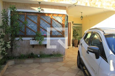 Casa à venda com 166m², 3 quartos e 3 vagasGaragem