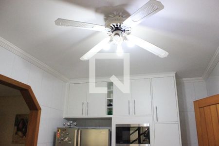 Casa à venda com 166m², 3 quartos e 3 vagasCozinha