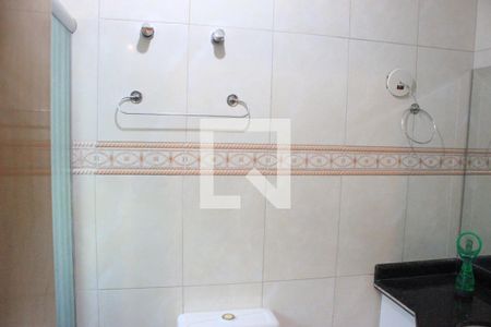 Casa à venda com 166m², 3 quartos e 3 vagasBanheiro do Quarto 2