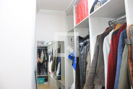 Casa à venda com 166m², 3 quartos e 3 vagasCloset do Quarto 1 
