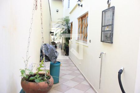 Casa à venda com 166m², 3 quartos e 3 vagasÁrea Externa