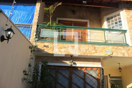 Casa à venda com 166m², 3 quartos e 3 vagasGaragem