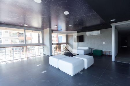 Studio à venda com 21m², 1 quarto e sem vaga Studio à venda com 21m², 1 quarto e sem vagaÁrea comum - Salão de festas