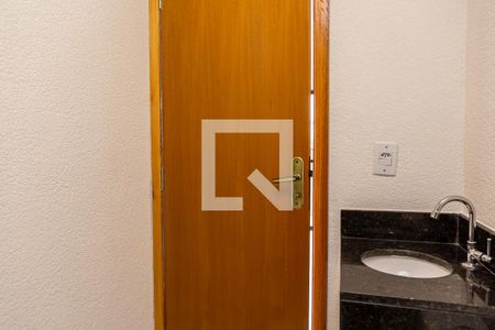 Apartamento à venda com 45m², 2 quartos e sem vaga Apartamento à venda com 45m², 2 quartos e sem vagaBanheiro