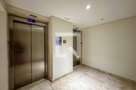 Apartamento à venda com 66m², 2 quartos e 1 vaga Apartamento à venda com 66m², 2 quartos e 1 vagaÁrea de Serviço