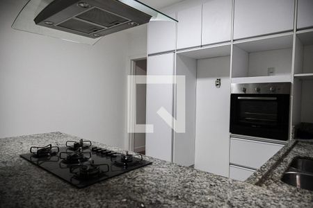 Casa à venda com 250m², 2 quartos e 4 vagas Casa à venda com 250m², 2 quartos e 4 vagasCozinha