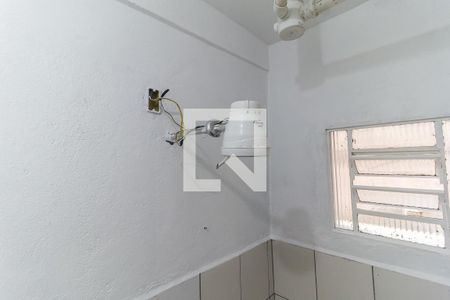 Banheiro de casa para alugar com 1 quarto, 30m² em Mogi Moderno, Mogi das Cruzes