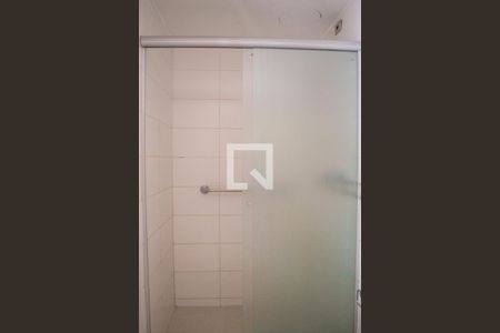 Apartamento à venda com 62m², 2 quartos e 2 vagas Apartamento à venda com 62m², 2 quartos e 2 vagasBanheiro social