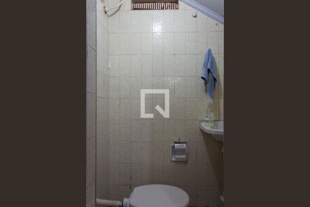 Casa à venda com 287m², 3 quartos e 4 vagasBanheiro de serviço