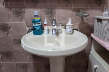 Casa à venda com 287m², 3 quartos e 4 vagasBanheiro 2