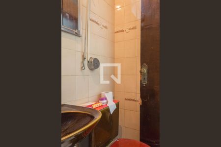 Casa à venda com 287m², 3 quartos e 4 vagasBanheiro 1